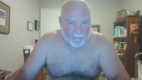 Snapshot of helloforfun111 chatting on October 3, 10:34 am helloforfun111 online show from October 3, 10:34 am