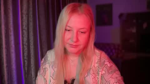 DeleteyourSadness online show from December 18, 7:25 am