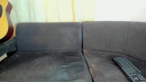 Snapshot of henrik_senn chatting on September 25, 10:50 pm henrik_senn online show from September 25, 10:50 pm