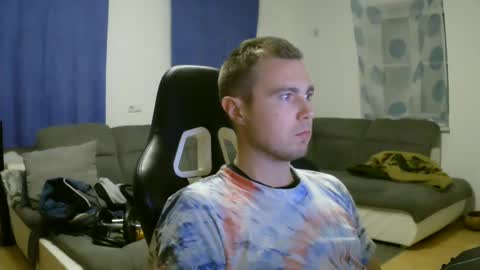 John Pearl online show from February 5, 8:25 pm