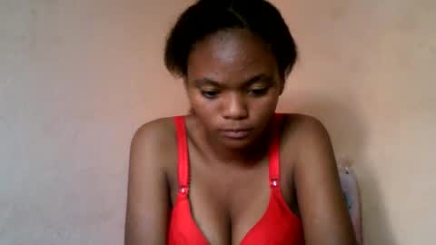 herisse01 online show from May 24, 9:38 am