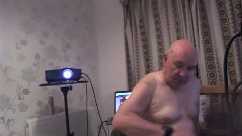 Snapshot of hermeneutika chatting on September 25, 4:19 am mature online show from September 25, 4:19 am