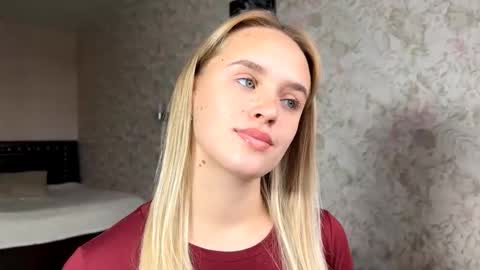 Sylvia online show from September 24, 8:10 am