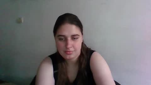 Snapshot of hess_luna_ chatting on September 29, 10:36 am hess_luna_ online show from September 29, 10:36 am