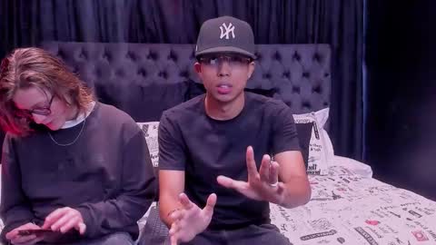 heteros men online show from February 16, 1:53 pm