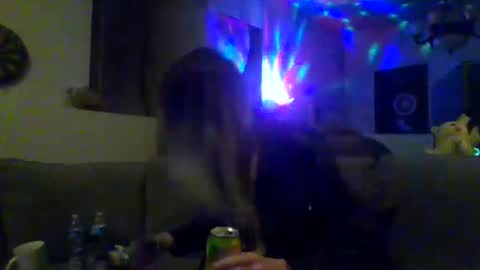 Snapshot of hey_mikky chatting on October 24, 2:01 am hey_mikky online show from October 24, 2:01 am