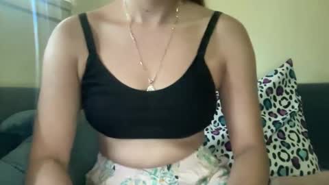 Snapshot of heybluebabe chatting on September 12, 5:26 pm Blue  online show from September 12, 5:26 pm