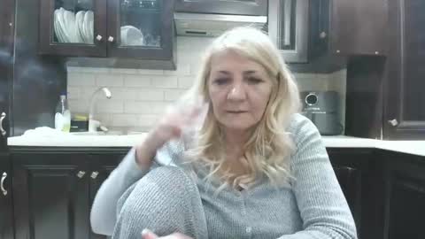 Heyheygrey online show from April 9, 4:45 pm