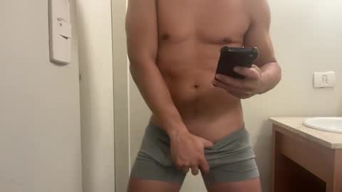 hhernan1 online show from March 3, 5:14 am