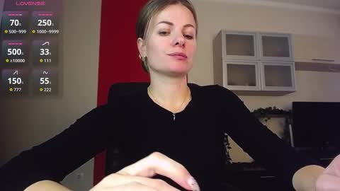 Lina online show from November 10, 10:51 am