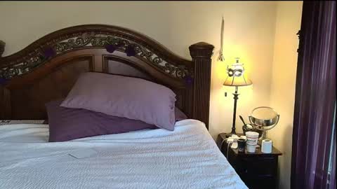Snapshot of hidden_gold_milf chatting on September 10, 3:02 pm hidden_gold_milf online show from September 10, 3:02 pm