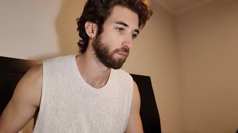 HiddenGaze online show from March 8, 6:45 pm