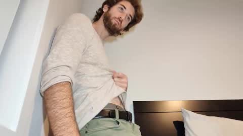 HiddenGaze online show from March 5, 2:26 pm