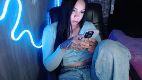 high online show from March 20, 9:03 am