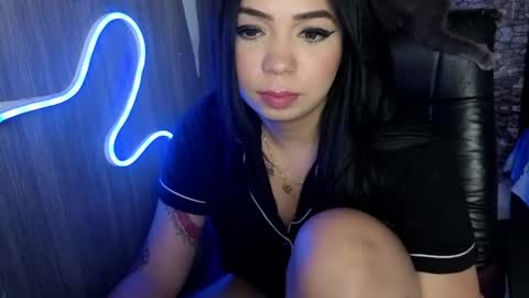 high online show from April 12, 7:45 am