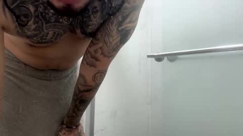 hihello7777 online show from October 22, 2:41 pm