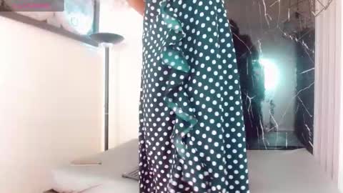 Hilary Avilan online show from March 23, 7:30 pm