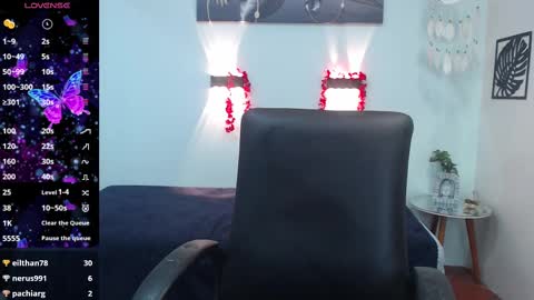 H I L A R Y online show from March 12, 9:55 am