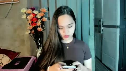 hilarymolly online show from February 21, 7:39 pm