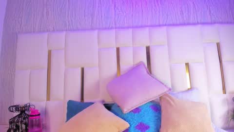 Hillary online show from February 9, 11:58 am