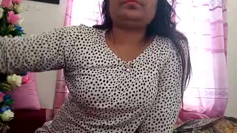 himuhimu22 online show from February 27, 3:51 am