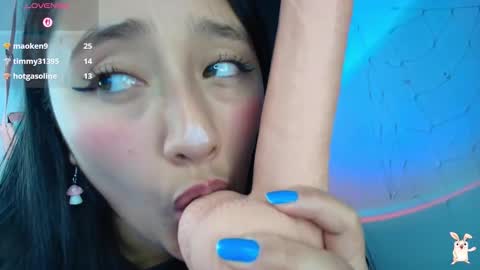 Snapshot of hinata_21_ chatting on October 2, 9:46 pm hinata online show from October 2, 9:46 pm