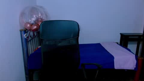      0600AM-1100AM - online show from December 17, 5:14 am