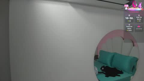 hinata_dolly online show from March 27, 11:11 am