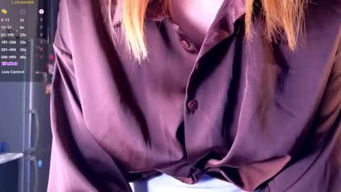 Snapshot of hisoka__akerley chatting on October 11, 6:55 pm Ella online show from October 11, 6:55 pm