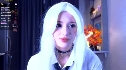 Ella online show from November 29, 8:05 pm