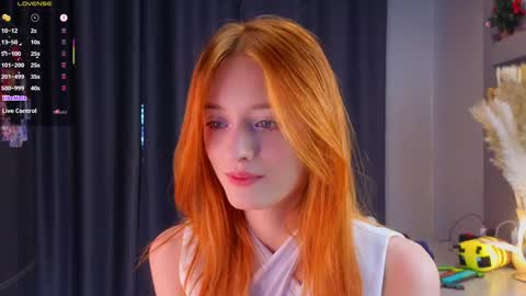 Snapshot of hisoka__akerley chatting on February 28, 9:25 am Ella online show from February 28, 9:25 am