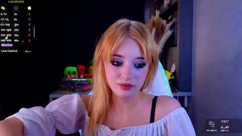 Snapshot of hisoka__akerley chatting on September 19, 5:38 pm Ella online show from September 19, 5:38 pm