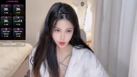 hkchengcheng online show from December 19, 3:02 am