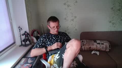 Snapshot of hlestus chatting on October 17, 1:26 pm Wet Jack online show from October 17, 1:26 pm