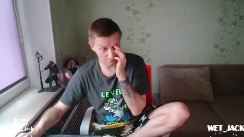 Snapshot of hlestus chatting on February 7, 6:03 am Wet Jack online show from February 7, 6:03 am