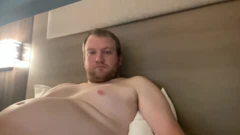 Snapshot of hockeyboy2015 chatting on December 5, 12:03 am hockeyboy2015 online show from December 5, 12:03 am