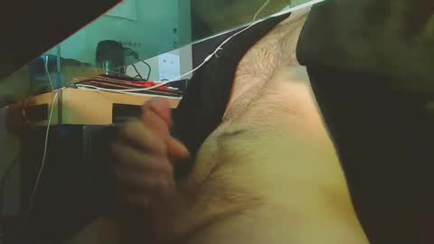 Hairy Hockey Player 92 online show from February 22, 11:24 am