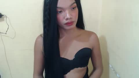 Guinevere3 online show from February 9, 12:58 am