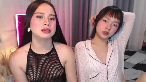 hoelymolly online show from March 9, 6:12 pm