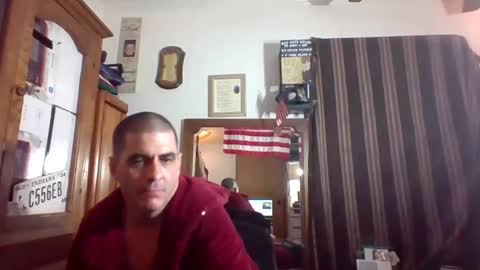 Snapshot of hoglegg99384194 chatting on December 28, 1:18 am hoglegg99384194 online show from December 28, 1:18 am