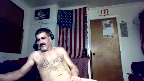 Snapshot of hoglegg99384194 chatting on October 1, 10:03 am hoglegg99384194 online show from October 1, 10:03 am