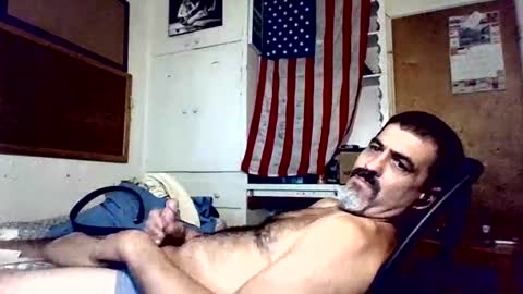 Snapshot of hoglegg99384194 chatting on October 14, 3:04 pm hoglegg99384194 online show from October 14, 3:04 pm