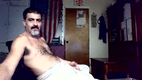 Snapshot of hoglegg99384194 chatting on October 5, 4:32 am hoglegg99384194 online show from October 5, 4:32 am
