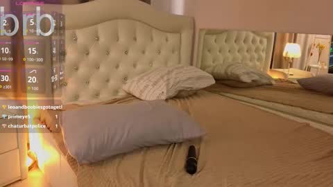 Snapshot of hola_lola1 chatting on September 19, 9:24 am Mary online show from September 19, 9:24 am