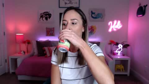 Holi Hurricane online show from October 30, 3:18 am