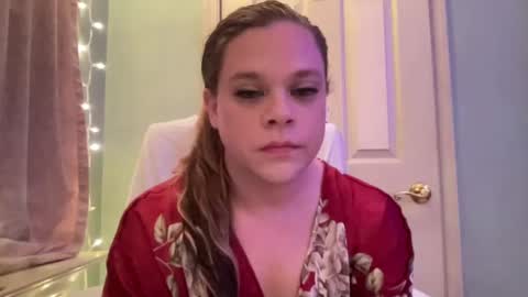 Hollys Drive threw Side Of CB. online show from December 14, 12:33 am