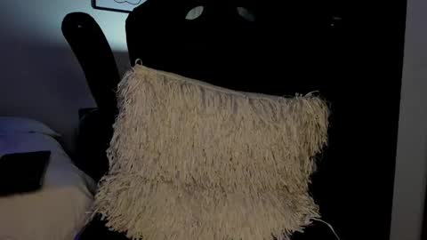 Mara online show from December 18, 4:52 am