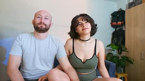 Holly and Honey online show from October 30, 10:10 pm