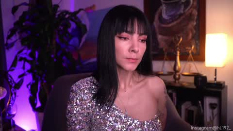 Snapshot of hollylinder_ chatting on December 28, 2:22 am Holly Linder online show from December 28, 2:22 am