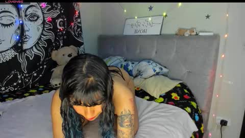 Hades and Persefone online show from September 21, 1:09 am